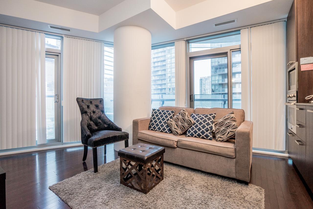 Aaira Suites Toronto Eksteriør billede