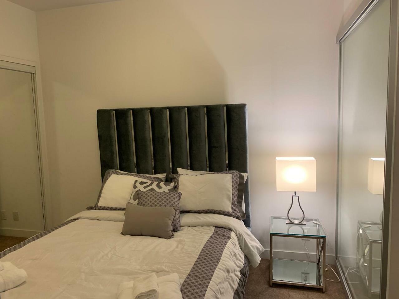 Aaira Suites Toronto Eksteriør billede