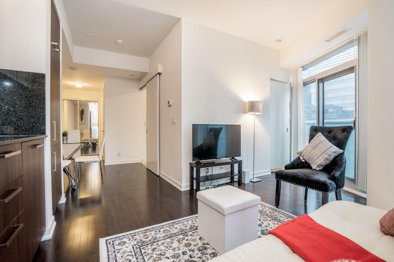 Aaira Suites Toronto Eksteriør billede