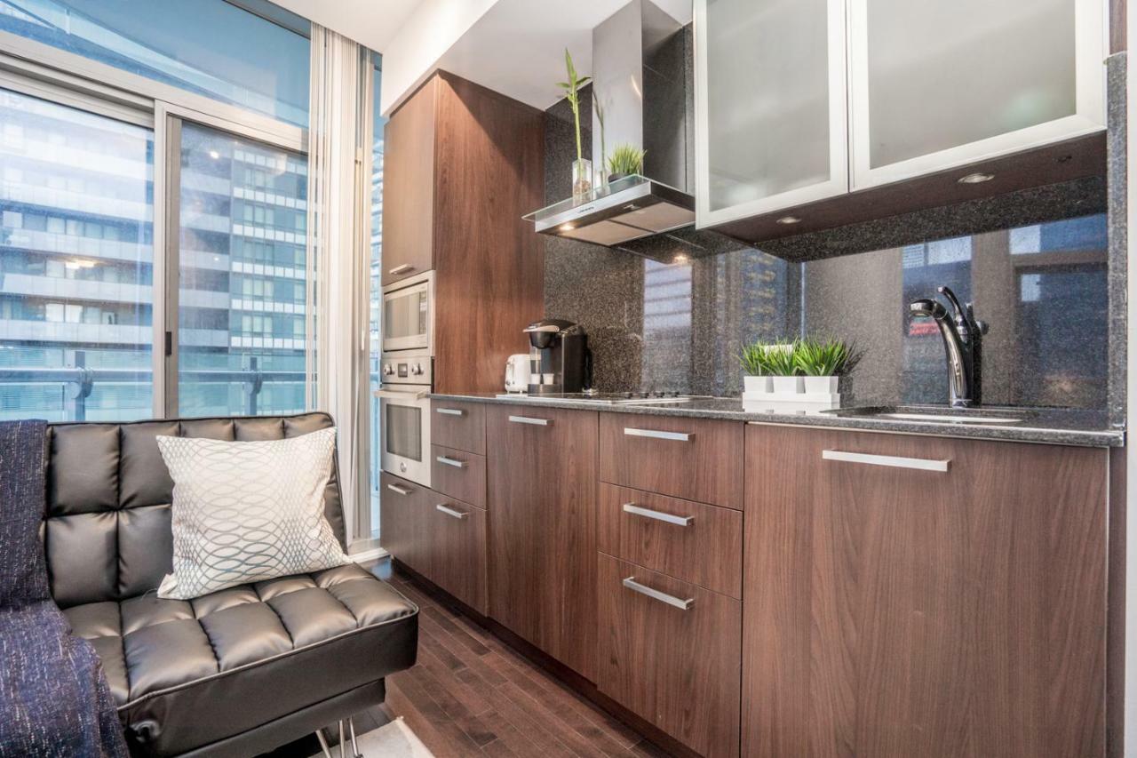 Aaira Suites Toronto Eksteriør billede