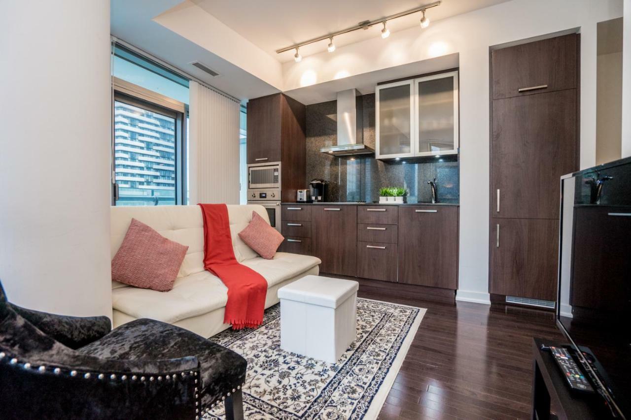 Aaira Suites Toronto Eksteriør billede