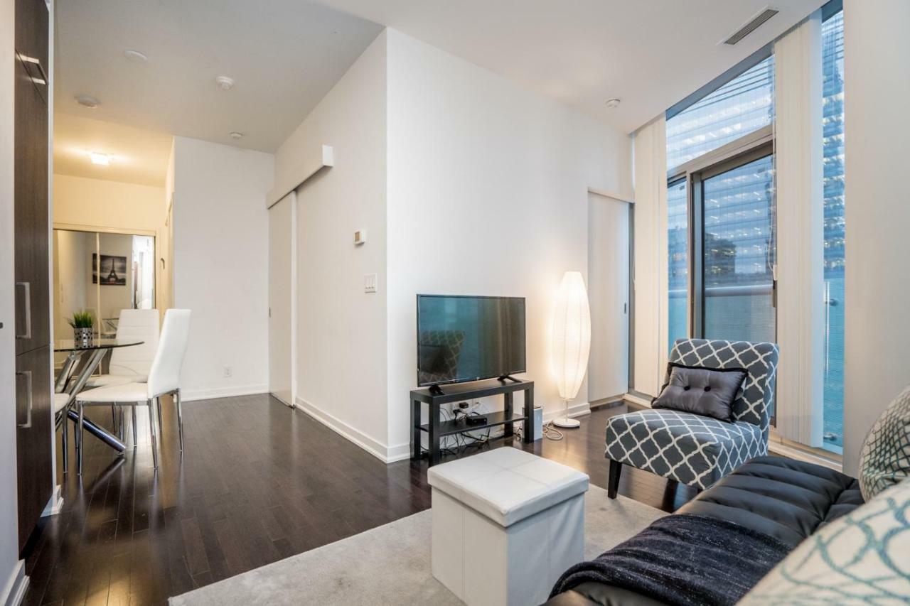 Aaira Suites Toronto Eksteriør billede