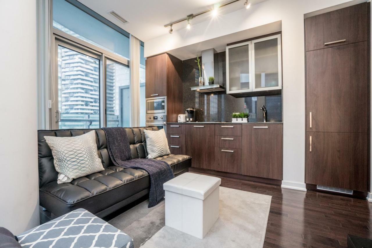 Aaira Suites Toronto Eksteriør billede