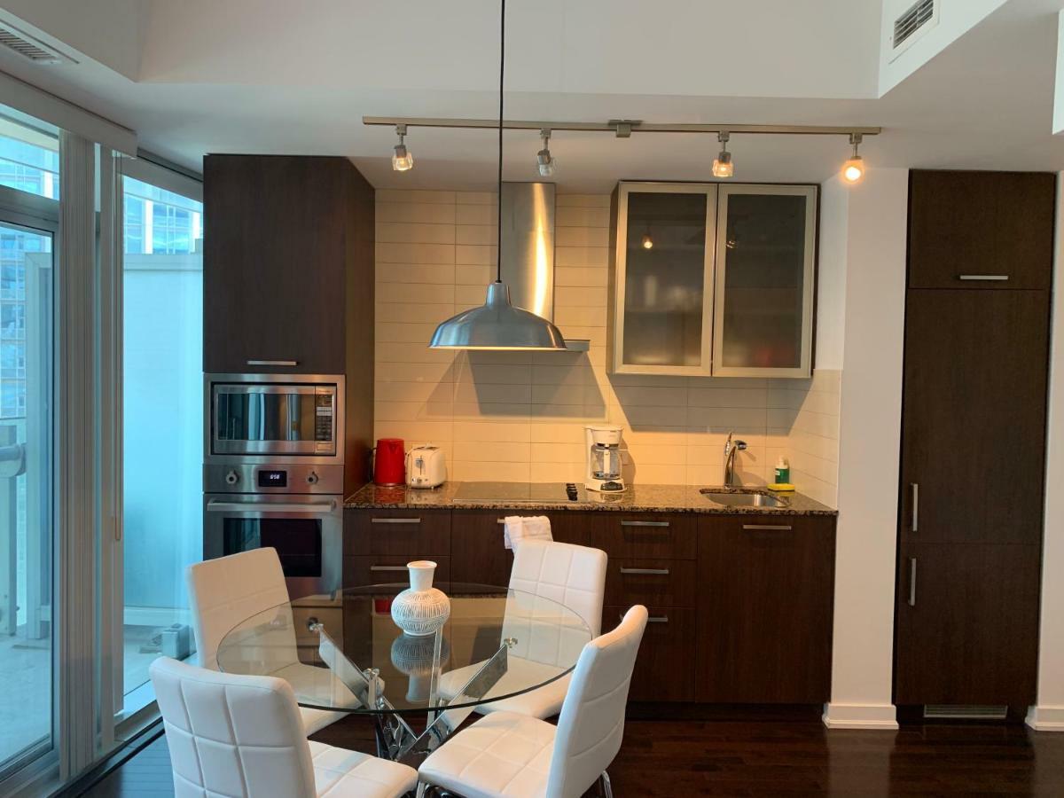 Aaira Suites Toronto Eksteriør billede