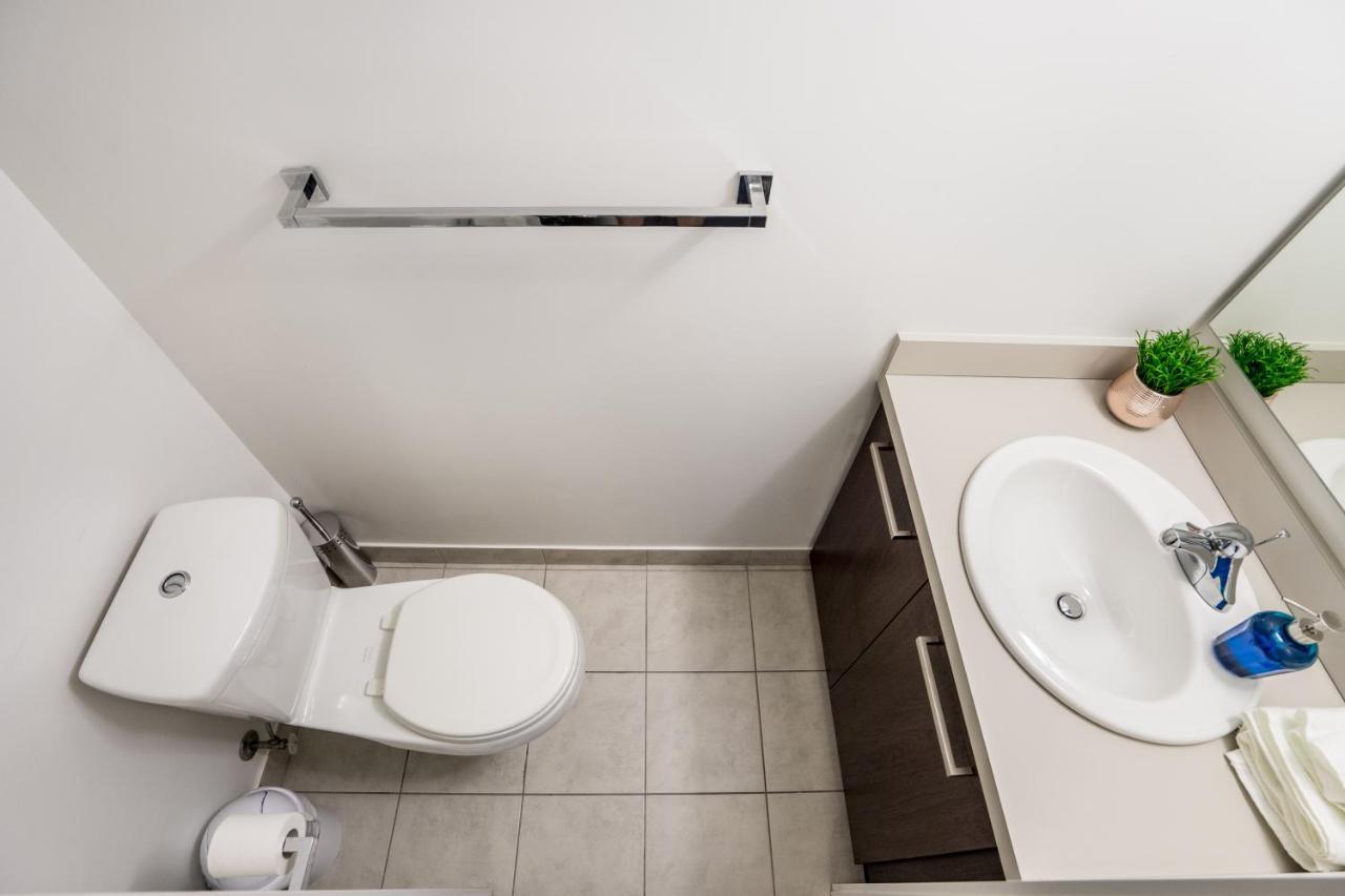 Aaira Suites Toronto Eksteriør billede