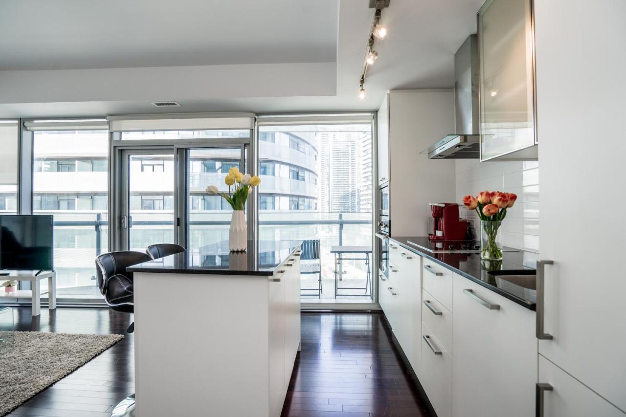 Aaira Suites Toronto Eksteriør billede