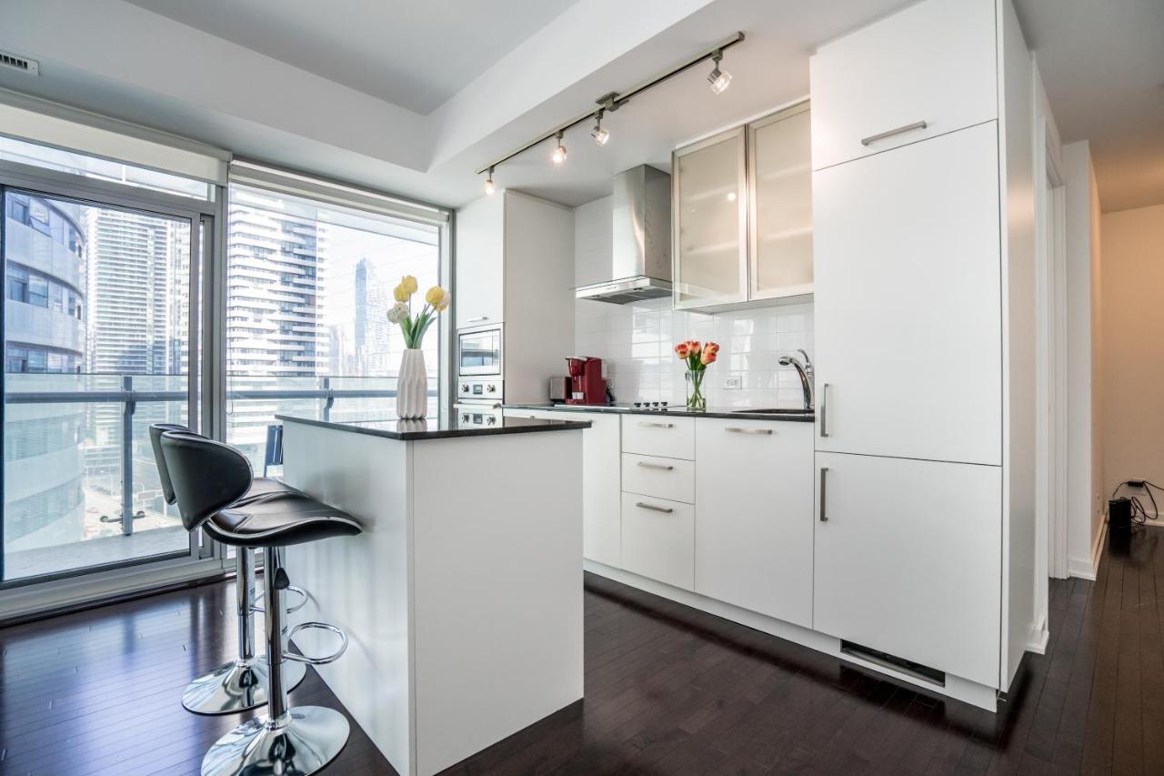 Aaira Suites Toronto Eksteriør billede