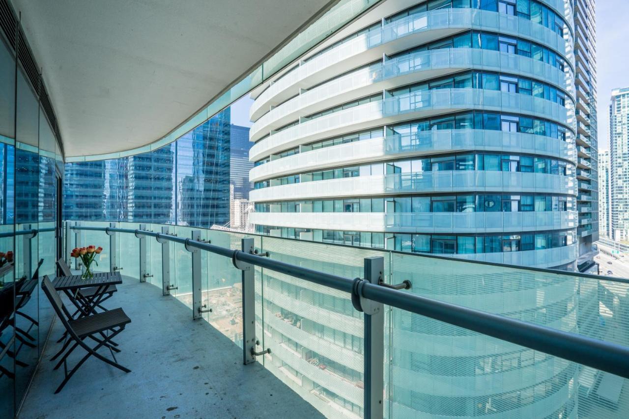 Aaira Suites Toronto Eksteriør billede